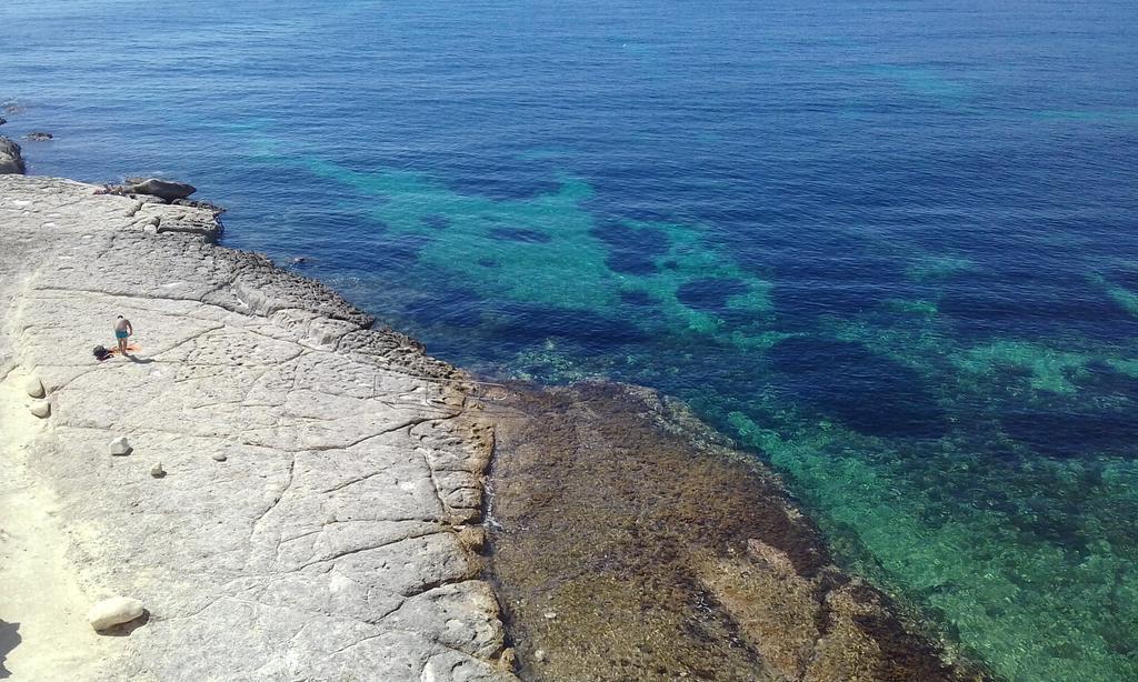 The April Maisonette Marsaskala Εξωτερικό φωτογραφία