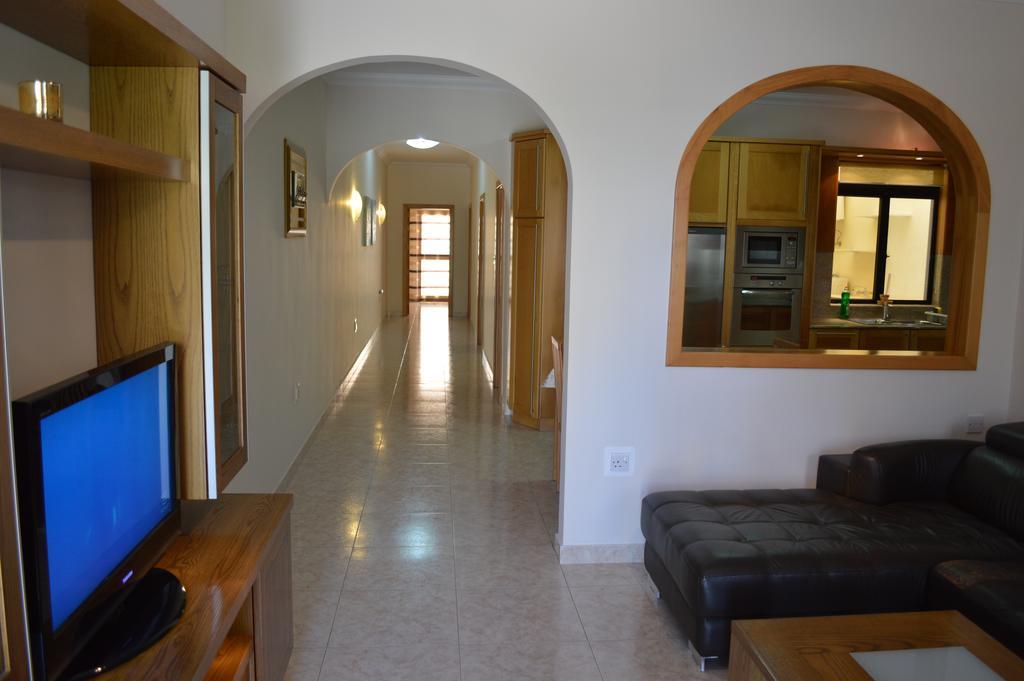 The April Maisonette Marsaskala Εξωτερικό φωτογραφία