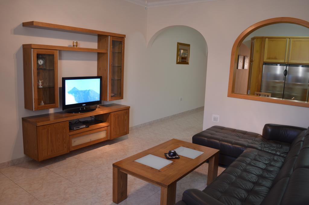 The April Maisonette Marsaskala Εξωτερικό φωτογραφία